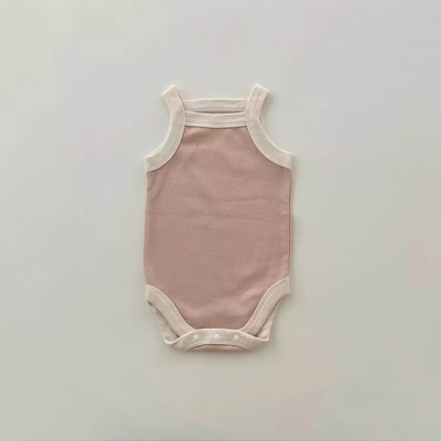 暗粉色连体服