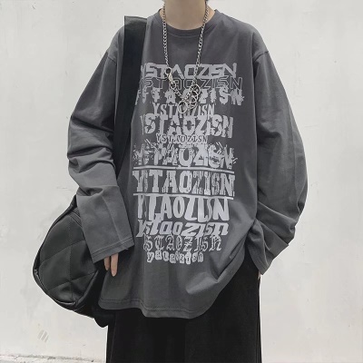 深灰色