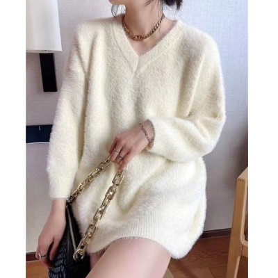 冬季保暖V领毛衣女水貂绒纯色宽松慵懒风内搭上衣套... 