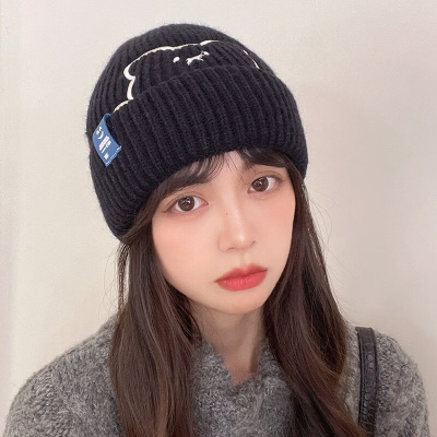 黑色